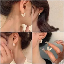 Stud Earrings Charm Jewelry Dropping Love Ear Studs Fashion Elegant Piercing Suitable For Women Alloy