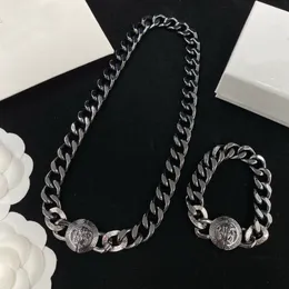 Estilo Neutro Ouro Preto Grosso Cadeia Cuba Gargantilha Colares Pulseira 18K Banhado A Ouro Homens Bangle Mulheres Brinco Anéis Conjuntos Hiphop Rock Punk Designer Jóias XMS26 -- 023