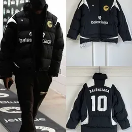 Mens 코트 Balencigss Down Jackets 23 독점 공동 브랜드 10 축구 빵면 코트 대조 컬러 패치 워크 느슨하고 따뜻한 두꺼운 커플 재킷