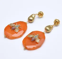 GuaiGuai Jewelry Natural Orange Slice Agates CZ Pave Bee Inset Gold Color Plated Stud Dangle Earrings Handmade For Women5688070