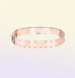 Marca mulher pulseira com desenhos florais moda feminina designer pulseiras ouro prata rosa 3 cores pulseiras de luxo presente je5530802