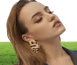 2021 weibliche Vintage Chinesischen Beliebte Drachen Ohrring Metall Persönlichkeit Anhänger Einzigartige Design Temperament Schmuck Party Firend Gift5221957