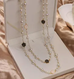 豪華なCamellia Multilayer Long Pearl Brand Design Rose Flowere Sweater Chain Necklace for Woman5217251