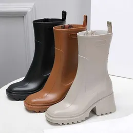Luxurys Designers Women Rain Boots England Style Welly Rubber Water Rains Shoes Ankle Boot Booties 33