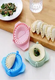 Plast dumpling mögel kinesisk mat jiaozi maker deg press dumpling paj ravioli hand mögel kök kreativa diy verktyg9627052