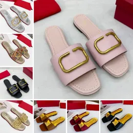 Med Box Designer Beach Slippers Sandaler Slides For Women Ladies Summer Casual Fashion Luxury Classic Flat Leather Solid Home Mlues Shoes