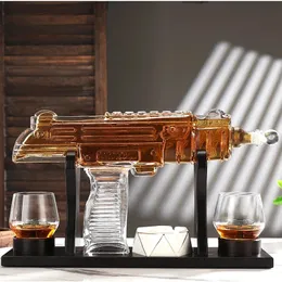 Bar Tools Submachine Gun Whisky Glass Wine Container Decanter Set Drinking Vessel With 2 Cups 1 Pine Wood Support 231211