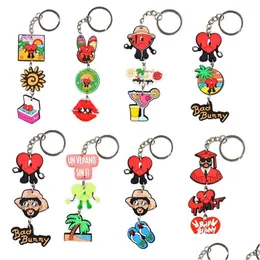 حلقات مفاتيح مفاتيح لطيفة سلاسل Bad Bunny أحذية Jibitz Soft PVC Pendant Harms Charms Decoration Keyrings Favors Gift Cartoon Anima DHJ0S
