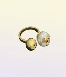 Designer classico Gold Rings Lettera di moda Bague anello per la banda perle per donne amanti dei matrimoni Gioielli Regalo 5797569