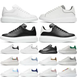 luxury men women designer casual shoes Triple White Black Leather Green Suede Rainbow Dream Blue Gold Leather Navy Red Silver outdoor sports trainers sneakers