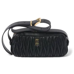 Wrinkle Camera Crossbody Bolsa De Couro De Carneiro Matelassê Alça Ajustável Fechamento Com Zíper Hardware Dourado Letras De Moda Mulheres Designer Bolsa De Ombro