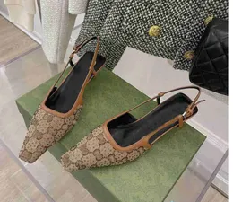 Sandallar Sandalet Tasarımcı Sling Geri Yaz Moda Kadınlar Lüks Rhinestone Düğün Sandles Kaydırıcılar Yüksek Topuklu Ayakkabı 2024 Yeni