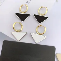 Novo designer pingente brincos charme carta impresso triângulo studs com selos feminino personalidade círculo eardrop dois vestindo métodos248e