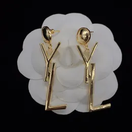 Luxury Designer Letter Ear Rings Fashion Earrings Mens Mens Womens Gold Classic Earring Wedding Party Gift Ladies Earring Jewellery Ear Studs