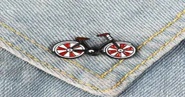 Röd cykel emaljstift tecknad cykel märke brosch lapel pin denim jeans väskor skjorta krage cool smycken gåva för barn vänner8950141