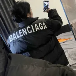 Abrigo para hombre Balencigss Chaquetas de plumón Ropa acolchada de algodón popular de la familia b 2023 Versión coreana Abrigo de invierno fino y popular de alta calidad