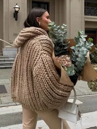 Kobiety swetry jesienne moda solidna kamizelka swetra z kapturem dla kobiet elegancka bez rękawów darnigan zimowe biuro panie damskie streetwear 231212