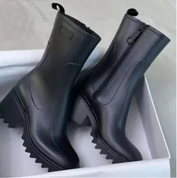 Luxurys Designers Mulheres Botas de Chuva Inglaterra Estilo Impermeável Welly Borracha Chuvas Sapatos Ankle Boot Booties 234