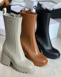 Luxurys Designers Women Rain Boots England Style Welly PVC水雨靴ジッパービンテージスクエアヘッドシューズファッション344