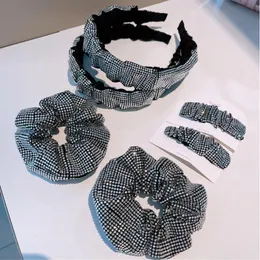 South Korea's big brand full Hair Rubber Bands bracelet dual-use super flash Czech diamond Dongdaemun head flower headband fe195b