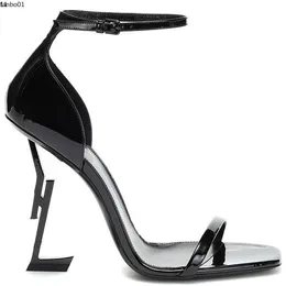 Femmes haute talons fte fashion rivet dance nouveaux scarpe sexy tacco alto sandali lady mariage chaussures Grande taille 34-43 mjjj585