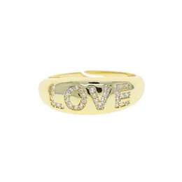 Anillo de boda de Color dorado de banda ancha con letra pavimentada Cz amor grabado mujeres enteras anillo de dedo de banda abierta tamaño ajustable 2471