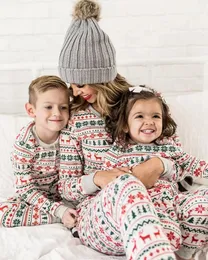 Tutine 2023 Natale genitoribambino completo famiglia pigiama in cotone europeo e americano 231212