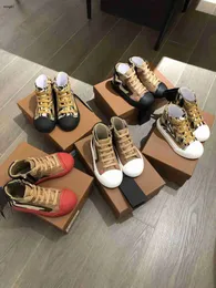 Märke baby casual skor snörning plädtryck barn ankel stövlar storlek 26-35 designer multi färg valfria flickor pojkar sneakers dec05