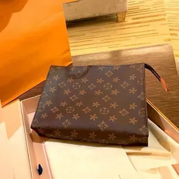 Märke toalettartiklar påse designer väskor mode kvinnor duk koppling telefon kosmetisk väska mini pochette toalettpås skönhet fodral tillbehör m47542 med dammpåse