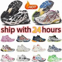 Designers Femmes Hommes Chaussures de plein air Runner 7.0 Transmit Sens Retro Baskets Noir Blanc Rose Bleu Bourgogne Deconstruction Baskets Jogg U6xH #