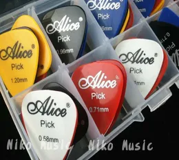 50pcs Acoustic Electric Guitar Picks Plectrums 1 Plastic Picks Box Case 2439804