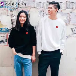 Chuanjiuchaoブランドのセーターラブ刺繍ボーリングレッドハートプルオーバーセーター男性と女性のカップル親子服装