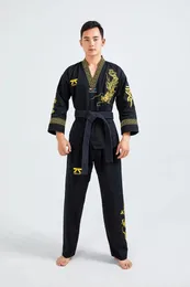 Equipaggiamento protettivo Nero Professionale Taekwondo Uniforme da uomo Set unisex Cintura Karate Judo Arti marziali Adulto WTF Abbigliamento Manica lunga 231212