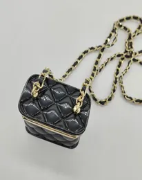2023 Luxuriöse, hochwertige Charm-Halskette mit langem Kettenanhänger und schwarzer Handtasche aus echtem Leder im Box-Design mit Box-Stempel PS32853274544