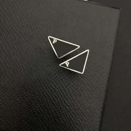 Stud Top Quality Triângulo Carta Brinco com Selo Moda Jóias Acessórios para Festa de Presente 4 Cores PPP