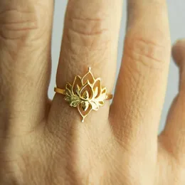 Pierścienie ślubne Lotus kwiat dla kobiet stal nierdzewna Kolor Pierścień palca Vintage Valentines Backry Bague 231212