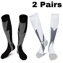 Sports Socks 2 par som kör män Komprimering Fit åderbråck Fotbollsfotbollsstrumpor 30 mmHg Atheletic Women 231212