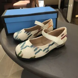 Nova menina sapatos colorido grade carta bordado bebê tênis tamanho 26-35 incluindo caixa de sapato designer criança princesa sapatos dec05