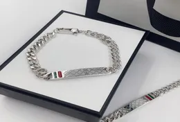 Diseñador de moda Pulseras con dijes Estilo Hip Hop Pulsera Mujeres Hombres Adornos de fiesta clásicos Pareja Manos de plata Joyería 1820cm8230578