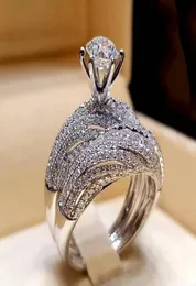 Choucou Brand Coupe Pierścienie Elegancka biżuteria w stylu vintage 925 srebrne srebrne cięcie białe topazowe kobiety zaręczynowe pierścionek ślubny s3158873