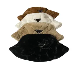 Casquette Winter Desingers Bucket Hat Luxurys szerokie czapki Sunhats moda