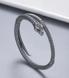 Brazalete de plata tailandesa punk de alta calidad para hombres039s y pulsera para mujeres039s joyería de moda de diseñador clásico 7556617