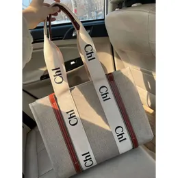 Tasarımcı çanta kadın çanta odunsu çanta alışveriş çantası 3 boyutlu çanta yüksek naylon hobo moda keten büyük plaj çantaları lüks tasarımcı seyahat crossbody omuz çantası