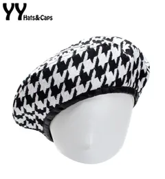 YY Autumn Berets Cap Hats For Women French Houndstooth Beret Cap Plaid الأنيقة البريطانية على الطراز البريطاني الرسام Bonne 18115271053