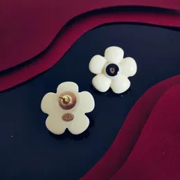 CH kolczyki para C Camellia Studs Najwyższa liczba klasyczna Klasyczna marka Design 5A Studs Brass Gold Oficjalny RE284U