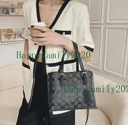 2024 Designer Kvinnors lyxhandväska Fashion One Shoulder Bag Alfabet Dionysian Bag Party Tote Baguette Bag PU Leather Envelope Bags 0yu