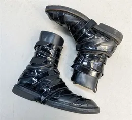 Botas punk personalizadas de couro com alça cruzada para motocicleta, sapatos pretos