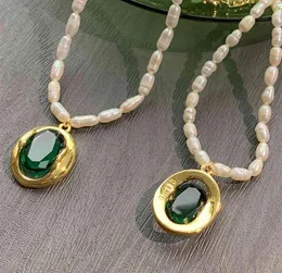 Paris Designer Necklace Marrings Tide Brand Emerald Prendant Netclaces Fashion Pearl Chain Jewelry Light Luxury Women039S A7289455