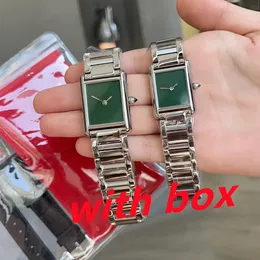 Yeni Klasik Zarif Tasarımcı Saat Lady Fashion Quartz Hareketi Saatler Kare Tank Kadın Altın Gümüş Saatler Montre De Luxe