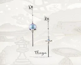 Thaya Stile cinese Asimmetria Gioielli di loto blu Orecchini in argento 925 Design originale per le donne Gioielleria raffinata speciale CX2006245358480